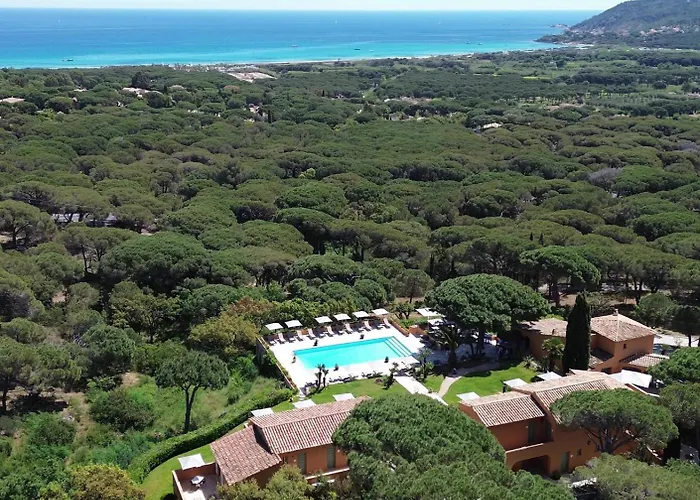 فندق Les Bouis - Vue 4*