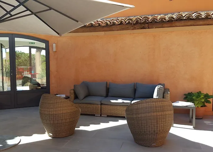 فندق Les Bouis - Vue 4*