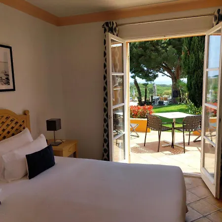 Les Bouis - Vue Hotel 4*