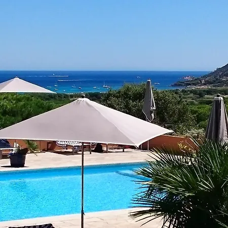 Les Bouis - Vue Hotel Ramatuelle