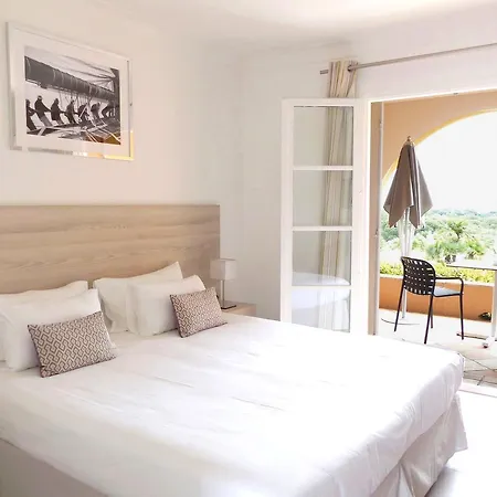 Hotell Les Bouis - Vue Ramatuelle