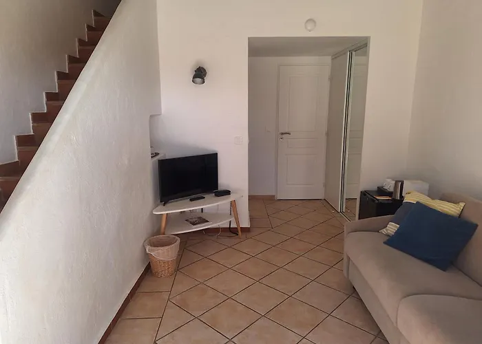 Les Bouis - Vue Hotell 4*